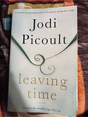 Jodi Picoult "Leaving Time" Book - paperback